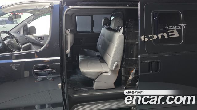 Hyundai Grand Starex Van 5-Seater Modern 2021 — фото 11