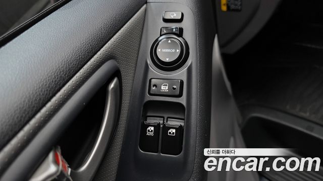 Hyundai Grand Starex Van 5-Seater Modern 2021 — фото 14