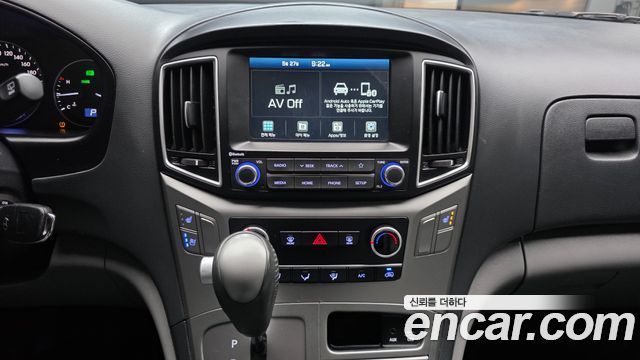 Hyundai Grand Starex Van 5-Seater Modern 2021 — фото 17