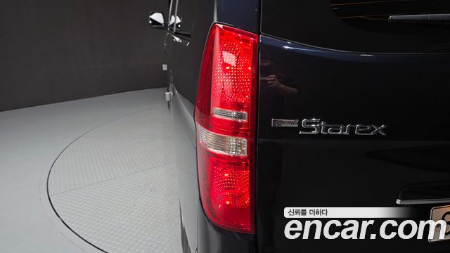 Hyundai Grand Starex Van 5-Seater Modern 2021 — фото 23