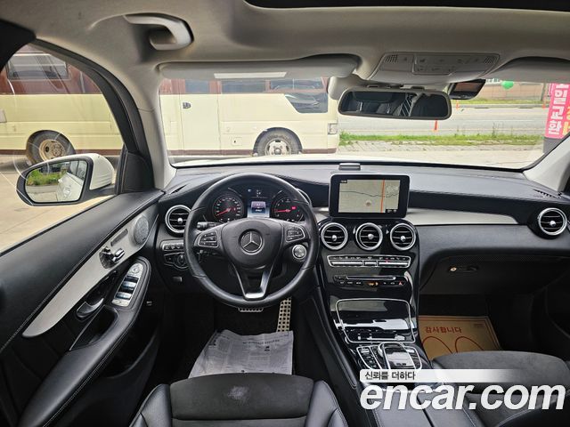 Mercedes-Benz GLC-Class (X253) GLC300 4MATIC AMG Line 2019 — фото 15