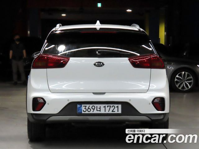 Kia Niro 1.6 HEV Prestige 2021 — фото 3