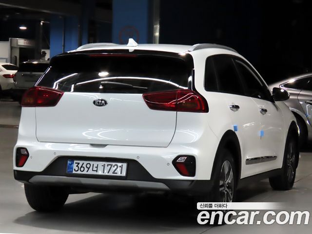 Kia Niro 1.6 HEV Prestige 2021 — фото 4
