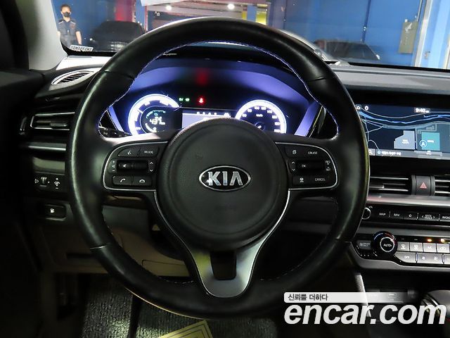 Kia Niro 1.6 HEV Prestige 2021 — фото 6