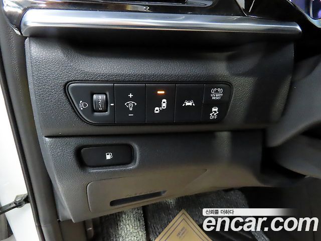 Kia Niro 1.6 HEV Prestige 2021 — фото 8