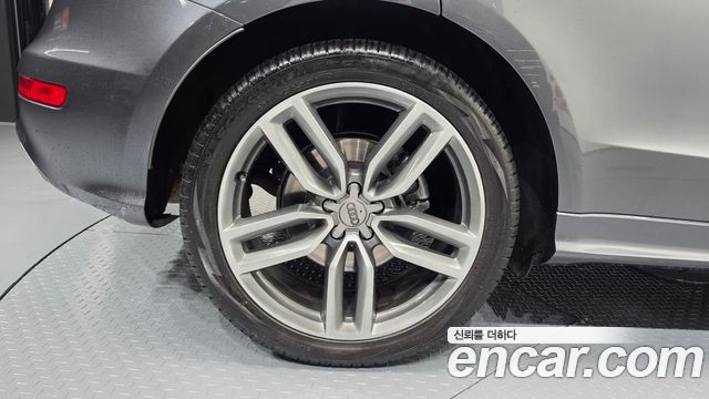 Audi SQ5 3.0 TDI Quattro 8R 2015 — фото 5