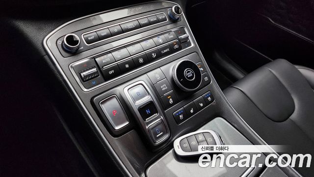 Hyundai Santa Fe Diesel 2.2 2WD Prestige 2022 — фото 9