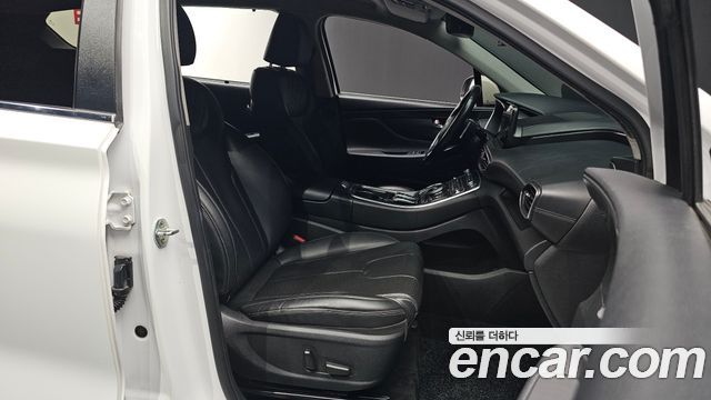 Hyundai Santa Fe Gasoline 2.5T 2WD Prestige 2021 — фото 10