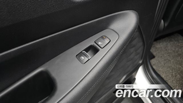 Hyundai Santa Fe Gasoline 2.5T 2WD Prestige 2021 — фото 19