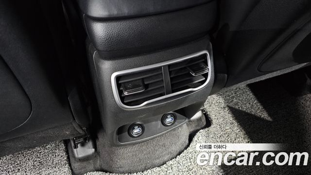 Hyundai Santa Fe Gasoline 2.5T 2WD Prestige 2021 — фото 31