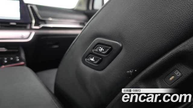 Kia Sportage (V) Gasoline 1.6 Turbo 2WD Signature 2022 — фото 18