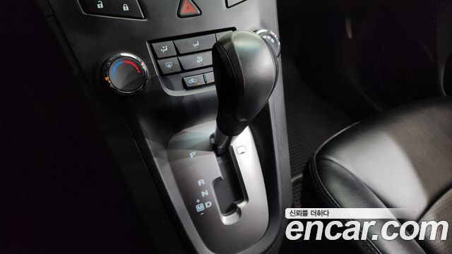 Chevrolet Orlando 2.0 Diesel LS Deluxe 2012 — фото 9