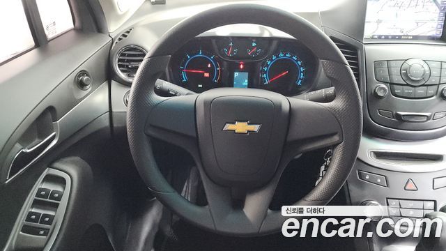 Chevrolet Orlando 2.0 Diesel LS Deluxe 2012 — фото 17