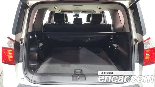 Chevrolet Orlando 2.0 Diesel LS Deluxe 2012 — фото 20