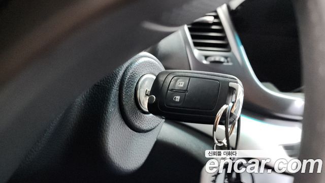 Chevrolet Orlando 2.0 Diesel LS Deluxe 2012 — фото 33