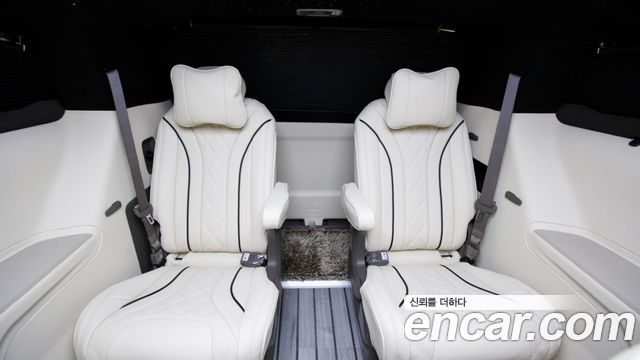 Kia Carnival (IV) Gasoline 9-Seater Hi Limousine (7-seater Limousine(Special vehicle) 2026 — фото 18