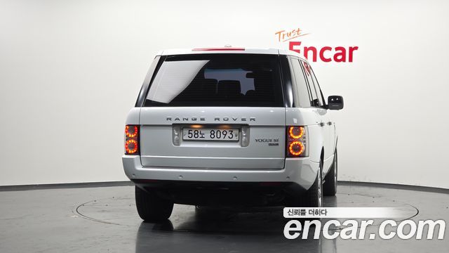 Land Rover Range Rover 4.4 TDV8 Vogue 2011 — фото 4