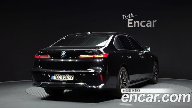 BMW 7 Series (G70) 740i xDrive M Sport 2024 — фото 2