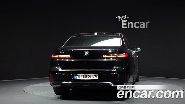 BMW 7 Series (G70) 740i xDrive M Sport 2024 — фото 4