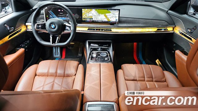 BMW 7 Series (G70) 740i xDrive M Sport 2024 — фото 7