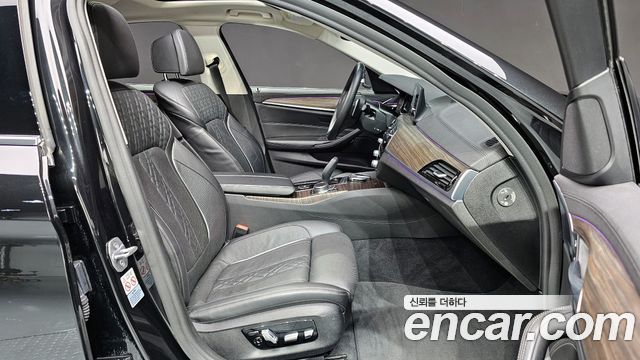 BMW 5 Series (G30) 530i xDrive Luxury Plus 2018 — фото 12