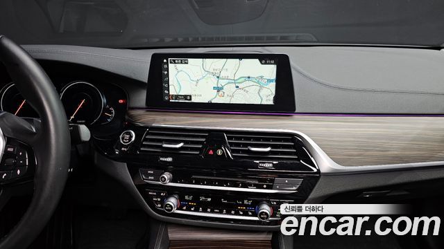 BMW 5 Series (G30) 530i xDrive Luxury Plus 2018 — фото 13