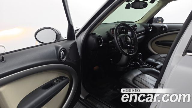 MINI Cooper D Countryman Standard 1st 2015 — фото 10