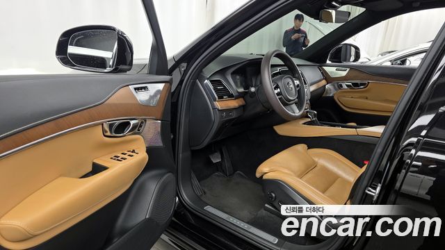 Volvo XC90 (II) D5 Inscription 2019 — фото 10