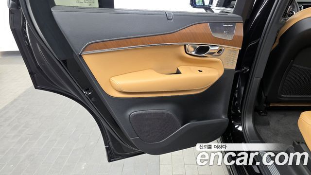 Volvo XC90 (II) D5 Inscription 2019 — фото 25