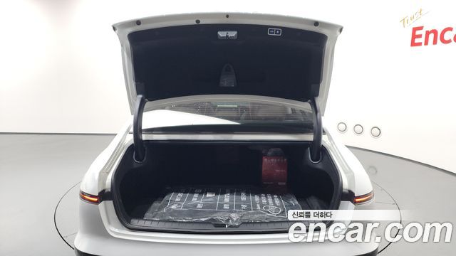 Hyundai Grandeur (GN7) 3.5 LPG 2WD Premium 2023 — фото 20