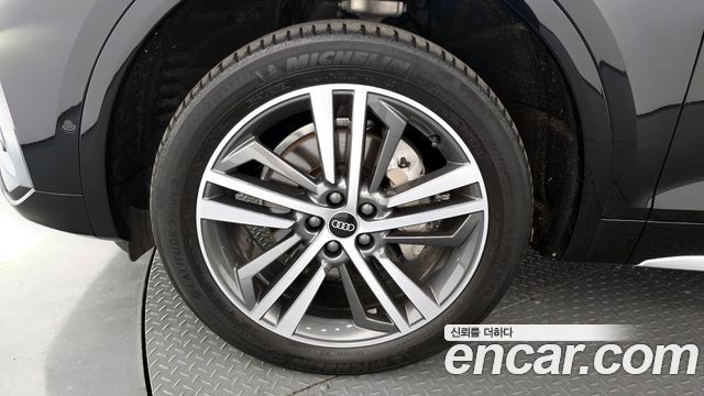 Audi Q5 (FY) 45 TFSI Quattro Premium 2023 — фото 5