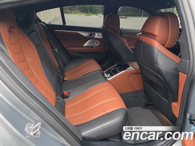 BMW 8 Series (G15) M850i xDrive Gran Coupe 2023 — фото 9