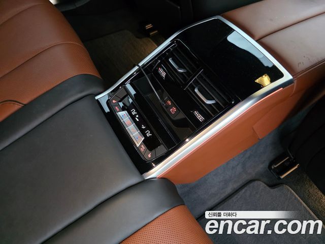 BMW 8 Series (G15) M850i xDrive Gran Coupe 2023 — фото 10