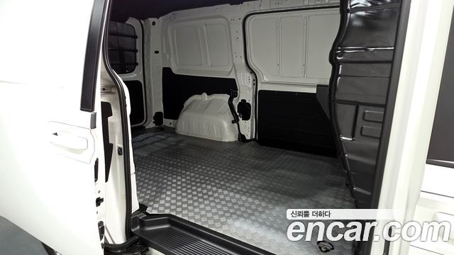Hyundai Staria Cargo 3-Seater Modern 2022 — фото 11