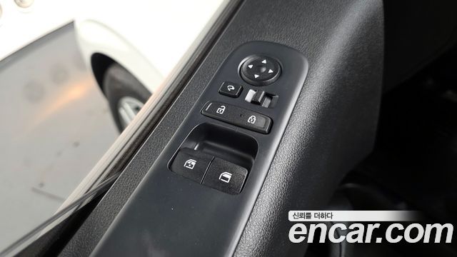 Hyundai Staria Cargo 3-Seater Modern 2022 — фото 19