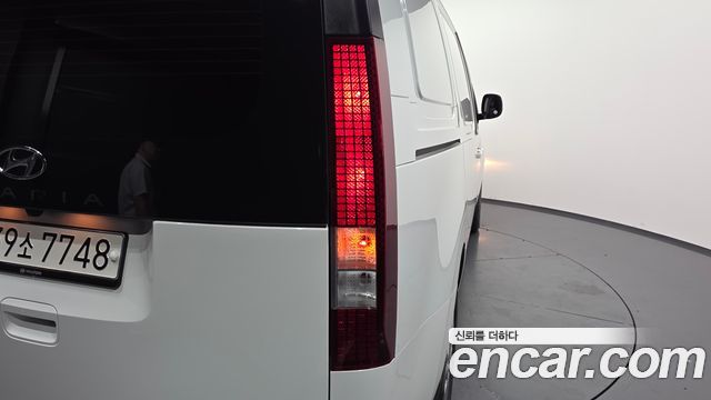 Hyundai Staria Cargo 3-Seater Modern 2022 — фото 23