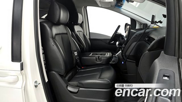 Hyundai Staria Cargo 3-Seater Modern 2022 — фото 26