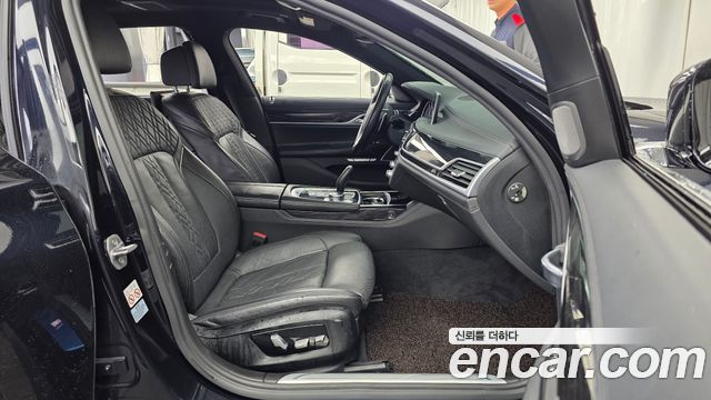 BMW 7 Series (G11) 730Ld xDrive M Sport 2018 — фото 11