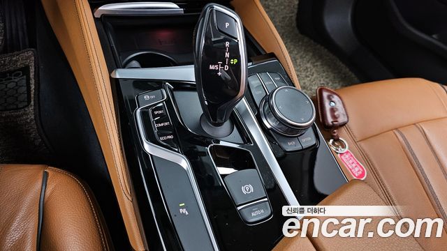 BMW 5 Series (G30) 520d Luxury Special Edition 2018 — фото 9