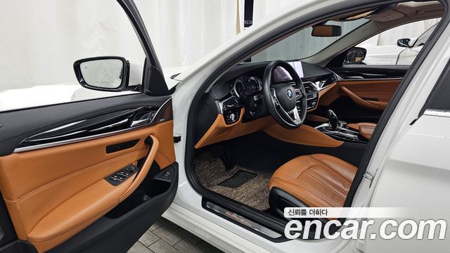 BMW 5 Series (G30) 520d Luxury Special Edition 2018 — фото 10