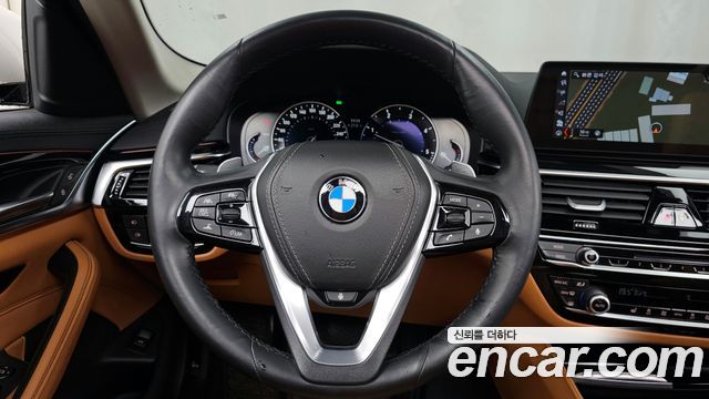 BMW 5 Series (G30) 520d Luxury Special Edition 2018 — фото 13