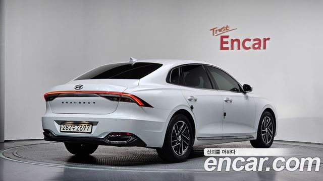 Hyundai Grandeur (IG) 2.5 Premium 2022 — фото 2