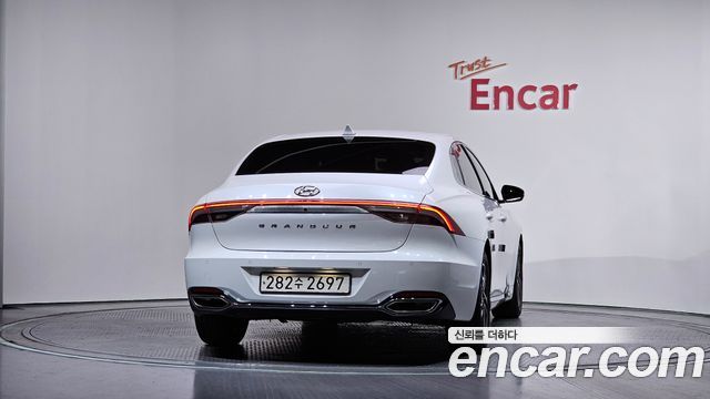 Hyundai Grandeur (IG) 2.5 Premium 2022 — фото 4