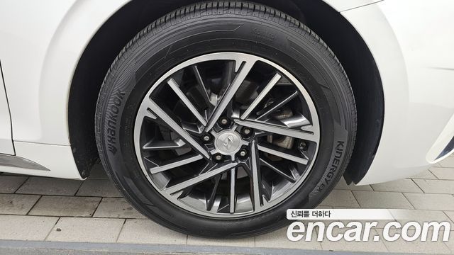 Hyundai Grandeur (IG) 2.5 Premium 2022 — фото 21