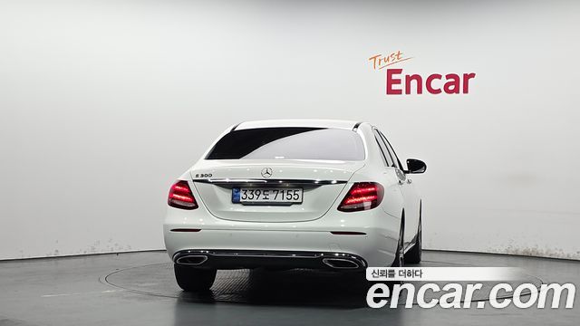 Mercedes-Benz E-Class (W213) E300 Avantgarde 2019 — фото 4
