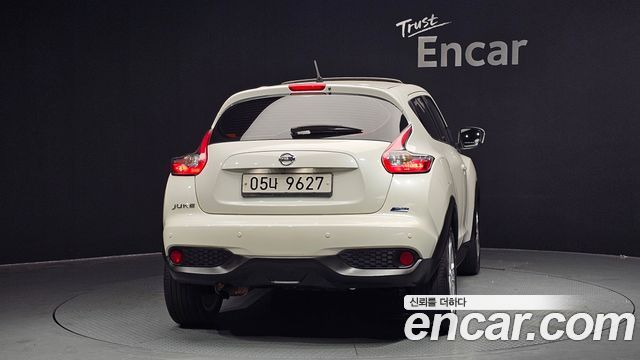 Nissan Juke 1.6 SV F15 2015 — фото 4