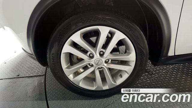 Nissan Juke 1.6 SV F15 2015 — фото 5