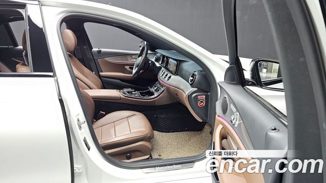 Mercedes-Benz E-Class (W213) E250 Avantgarde 2020 — фото 17