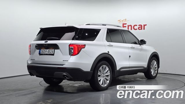 Ford Explorer (VI) 2.3 LimIted 4WD 2021 — фото 2