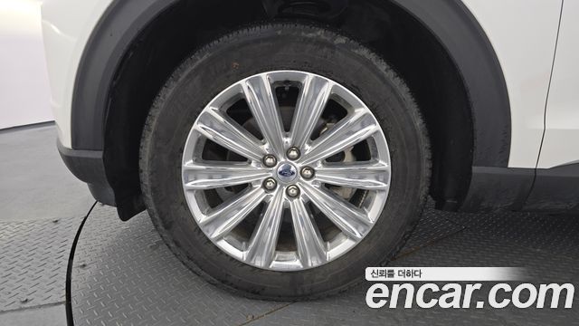 Ford Explorer (VI) 2.3 LimIted 4WD 2021 — фото 5